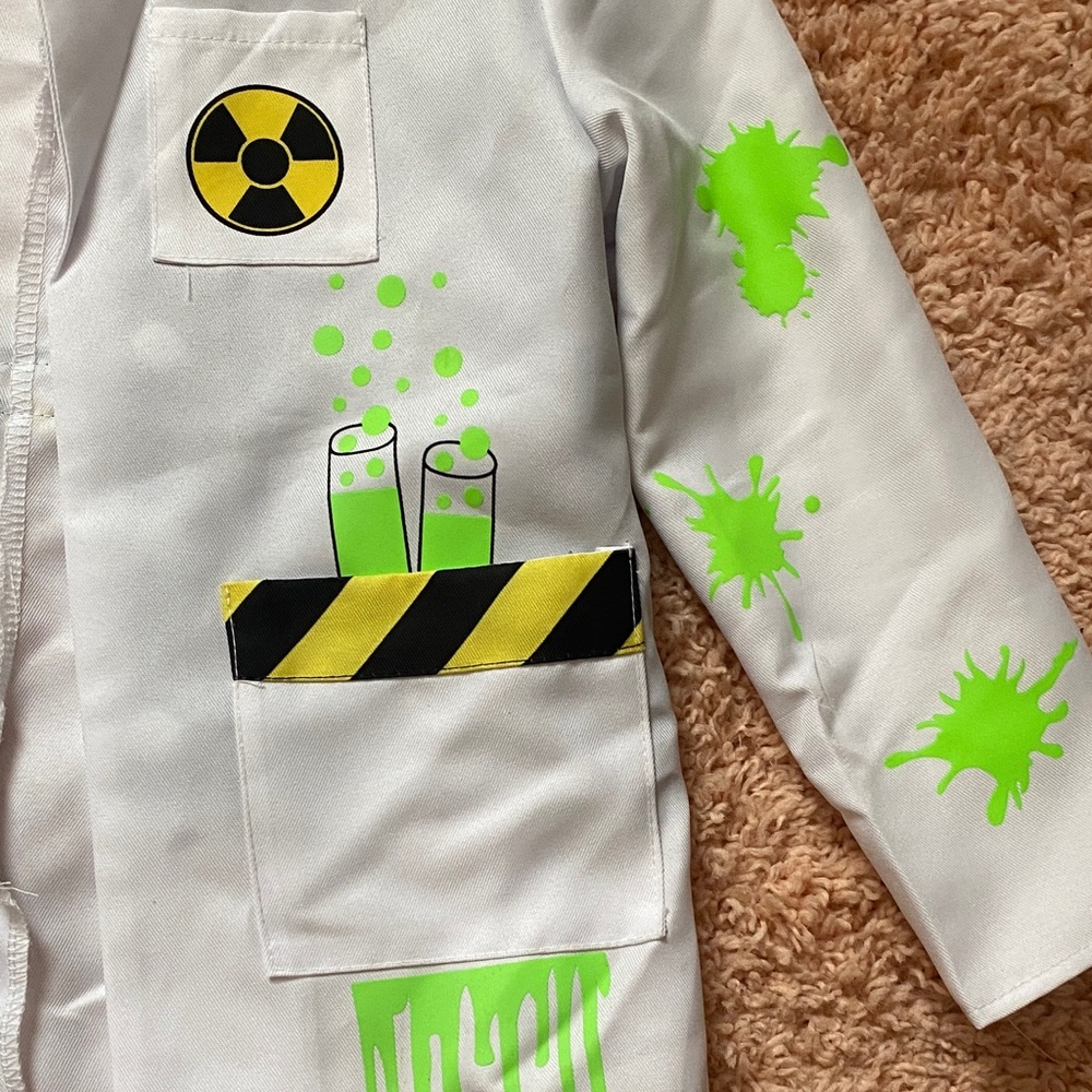 Mad Scientist Kids Costume with Green Accents - Picture 2 of 8